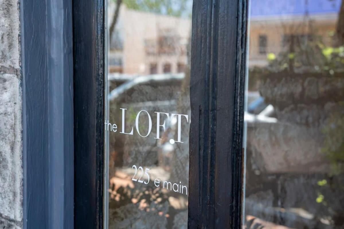 프레드릭스버그 The Loft On Main St Loft With Balcony Views 아파트 외부 사진