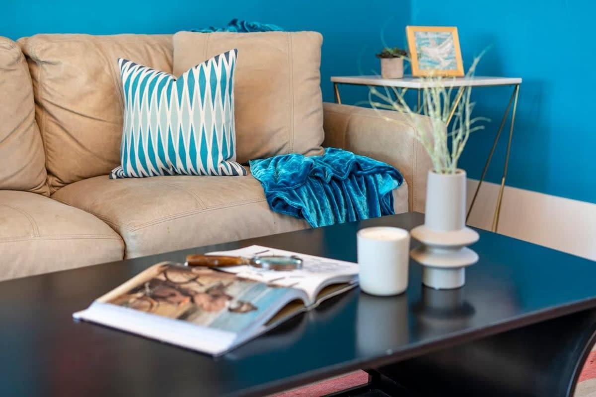 프레드릭스버그 The Loft On Main St Loft With Balcony Views 아파트 외부 사진