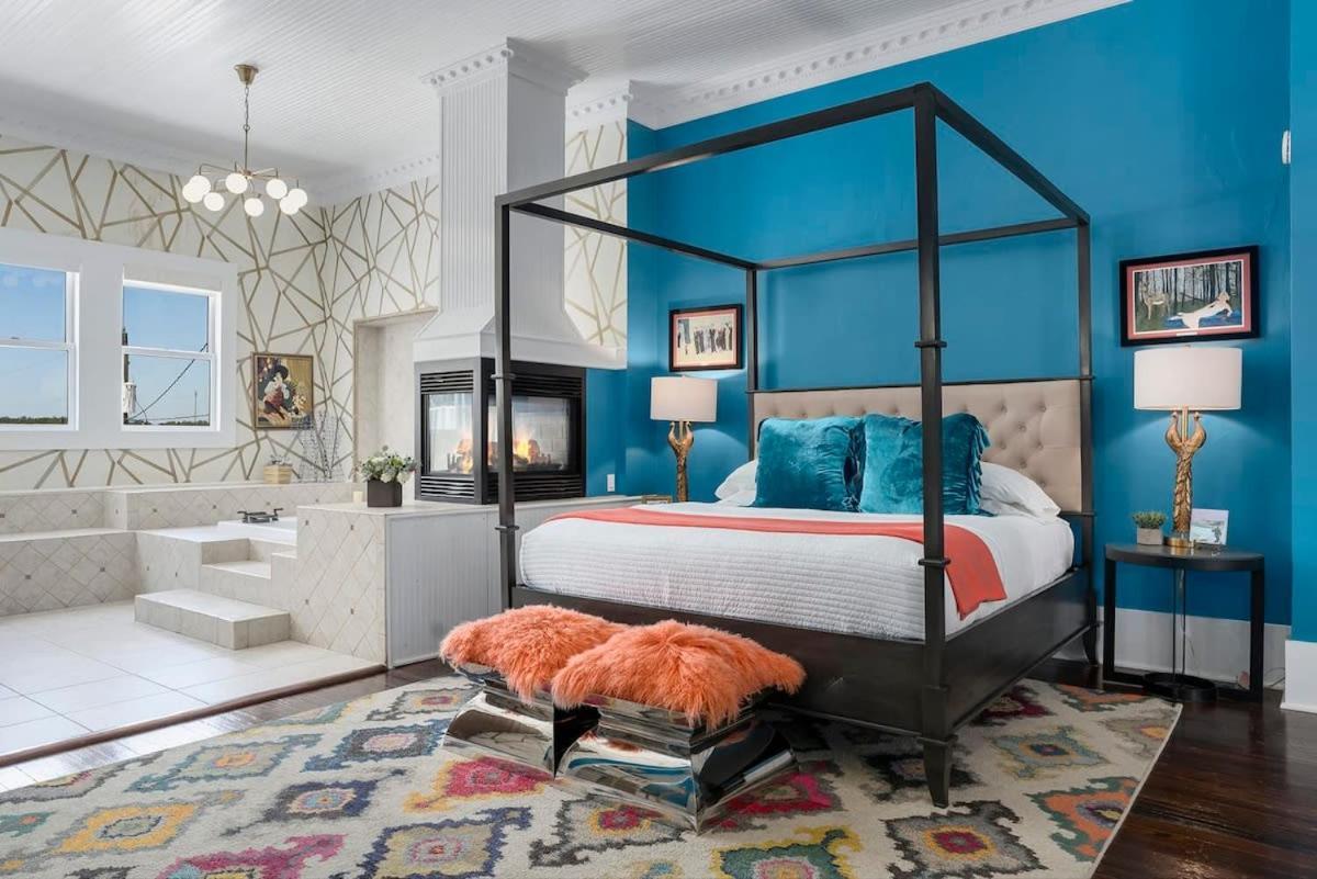 프레드릭스버그 The Loft On Main St Loft With Balcony Views 아파트 외부 사진