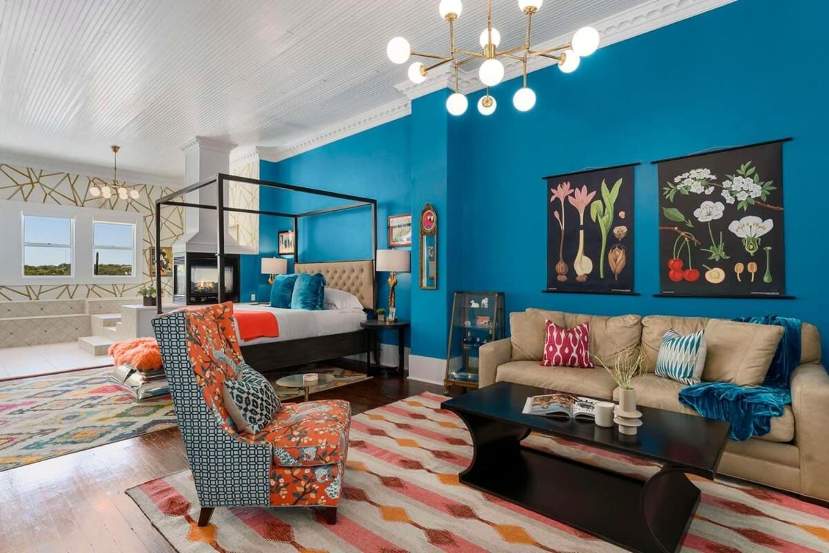프레드릭스버그 The Loft On Main St Loft With Balcony Views 아파트 외부 사진